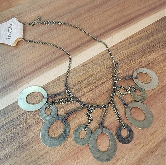 NEW Decree Boho Necklace Metal Loops and chain statement Bib Necklace - Picture 5 of 17